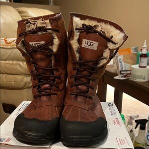 UGG Men’s Butte Shearling Winter Boots in Chestnut Sz 14